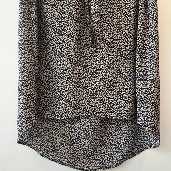 Harlowe & Graham Sleeveless Tunic Blouse Sz S Women’s Navy & Tan Floral Vines - Picture 9 of 14